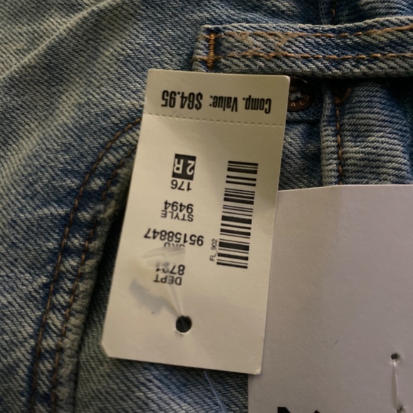 Aeropostale Low Rise Baggy Light Wash Jeans - Picture 7 of 7
